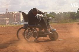Кенієць робить із вторсировини коляски-скутери для людей з інвалідністю