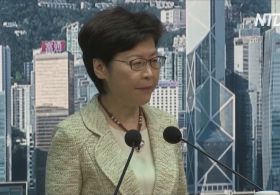 Влада Гонконгу обговорює закон, який визначатиме неправдиві новини