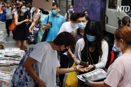 Гонконжці шикуються в довгі черги за останнім випуском Apple Daily