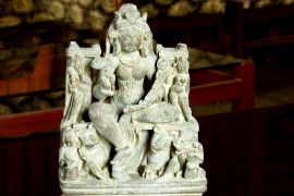 1300-річну статуетку випадково знайшли в річці в Індії