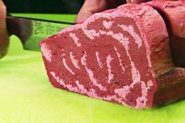 Жир, кров, м’язи: як друкують альтернативне м’ясо