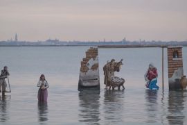 Різдвяний вертеп на воді прикрасив Венеційську лагуну