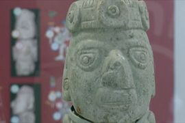 500-річну статую ацтекського божества показали в Мехіко