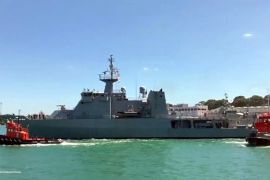 Військові кораблі везуть гумдопомогу до Тонги