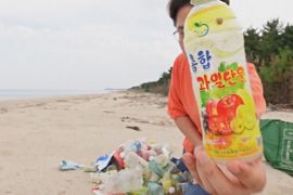 Що можна дізнатися про життя північнокорейців, розглядаючи сміття на пляжах