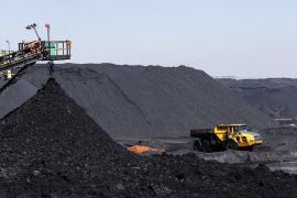 У ПАР перевозять вугілля для Європи на вантажівках, бо залізниця не справляється
