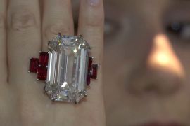 Рідкісна каблучка з діамантом вагою 80 каратів не знайшла покупця на аукціоні