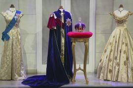 Королівське вбрання Єлизавети II демонструють у Музеї мадам Тюссо в Лондоні