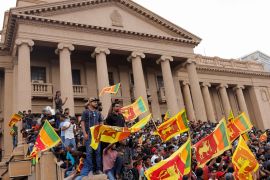 Протестувальники на Шрі-Ланці захопили резиденцію президента й чекають на його відставку