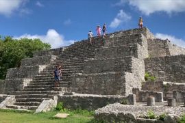 У Мексиці відновлюють стародавнє житло правителів мая