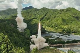 Балістичні ракети й винищувачі: Китай проводить навчання в Тайванській протоці