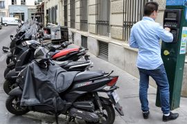 За паркування мотоциклів у Парижі тепер треба платити