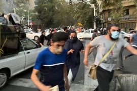 Протести в Ірані через смерть Махси Аміні стають дедалі запеклішими