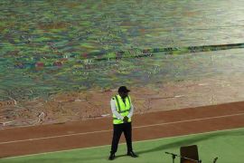 Надихнув футбол: катарець намалював найбільшу у світі картину на полотні