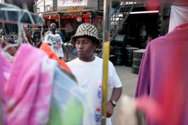 Молоді африканці надихають однолітків купувати секонд-генд