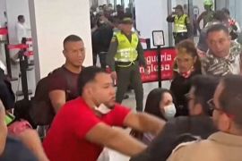 Пасажири бунтують в аеропортах Колумбії через скасування рейсів