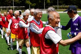 80-річні японці грають у футбол, не зважаючи на вік