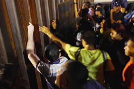 Приблизно 1000 мігрантів прийшло до кордону США з Мексикою через чутки у соцмережах