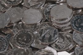Нові монети, присвячені коронації Чарльза III, надійшли в обіг у Великій Британії