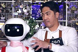 У Кувейті вперше з’явився робот-офіціант
