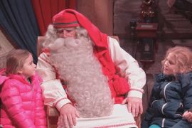У Лапландії Санта-Клаус готується до Різдва та приймає гостей
