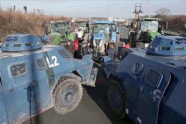 Французькі фермери спробували заблокувати гуртовий ринок у Парижі