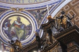 У Ватикані реставрують центральний елемент собору Святого Петра