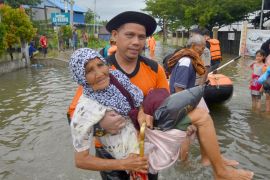 В Індонезії через повені та зсуви гинуть люди