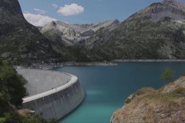 У швейцарському замку відкрилася перша Всесвітня бібліотека води