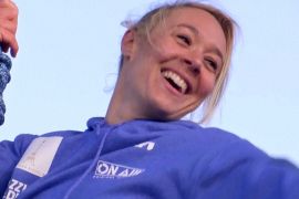 Француженка на Ейфелевій вежі побила світовий рекорд із висоти лазіння по канату