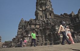 Найвідоміший храм Камбоджі хоче повернути колишню кількість туристів