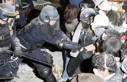 Поліція зачищає від демонстрантів кампуси американських університетів
