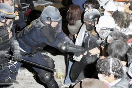 Поліція зачищає від демонстрантів кампуси американських університетів