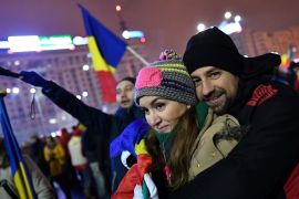 Верховний суд Румунії розпорядився перевірити результати першого туру виборів президента