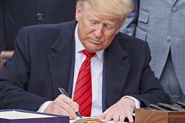 Дональд Трамп обіцяє накласти мито у 25 % на всі товари з Мексики та Канади