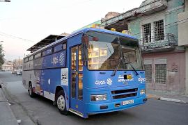 Мобільна бібліотека їздить вулицями іракського міста Мосул