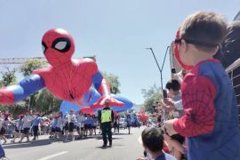 Повітряні кулі-гіганти: у Мексиці та Чилі сезон Різдва відкрили парадами