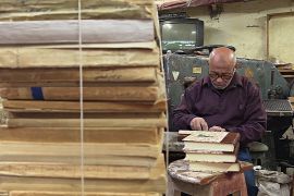 «Усе вручну»: каїрська майстерня рятує старі книжки