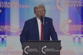 Трамп погрожує повернути контроль над Панамським каналом
