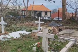 Макрон оголосив національну жалобу за жертвами циклону на Майотті