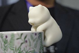 CES-2025: аналізатор шкіри та робот, що прохолоджує напої