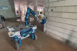 Робот полегшує завдання людям на будівництві в Італії