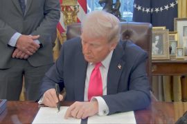 «Золота карта Трампа»: президент США скасував програму віз для іноземних інвесторів