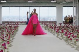 Жінки у квіті: колекція осінь-2025 від Carolina Herrera