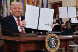 Дональд Трамп підписав указ, який має ліквідувати міністерство освіти