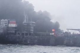 Танкер і контейнеровоз зіштовхнулися біля берегів Англії та спалахнули