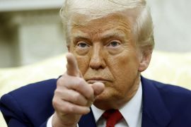 Дональд Трамп дав Китаю день на скасування мит у відповідь на нові тарифи США