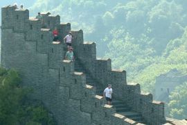 Сотні спортсменів узяли участь у забігу по Великій китайській стіні