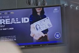 Авіапасажири в США тепер мусять показувати для контролю REAL ID