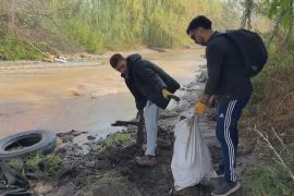 У Чилі очищають річку від пластику за допомогою бульбашок повітря